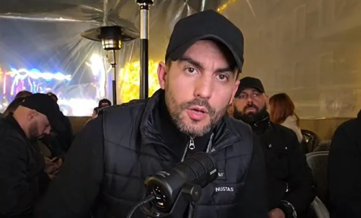 “Paratë tuaja nuk duhet t’i vjedhë Balluku”,Lapaj sfidon qeverinë, thirrje qytetarëve para Kryeministrisë: Çohuni për..