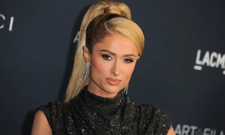 Paris Hilton për kasetën seksuale të publikuar: Njerëzit e quajtën skandal, por ishte abuzim