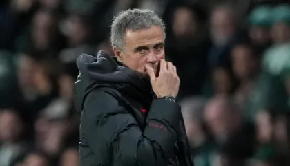 Parizienët “marrosen” pas Luis Enrique, nxitojnë për “ta blinduar” trajnerin e tyre