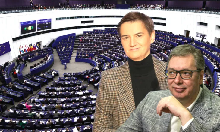 Partia e Vuçiçit është një hap më afër përjashtimit nga PPE, ja skandali diplomatik që po i hap telashe presidentit