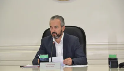 “Partitë politike të arrijnë konsensus”/ Celibashi: Pajtohuni për reformën zgjedhore dhe territoriale