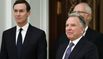 Pas 4 vjetësh, Uashingtoni, Kievi dhe Moska ulen në të njëjtën tryezë, nis takimi në Abu Dhabi