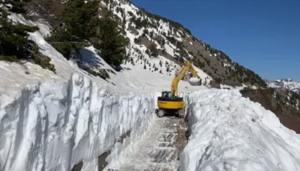 Pas mbylljes për shkak të ortekëve, rruga e Thethit hapet për qarkullim/ ARRSH: Kufizim provizor në mesditë