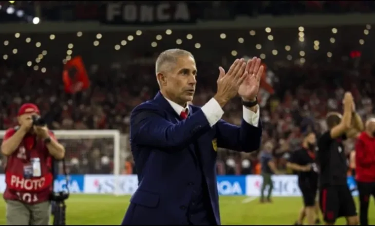 Pas rinovimit të kontratës, reagon Sylvinho: Vazhdojmë së bashku, çfarë na pret më pas kërkon më shumë përkushtim