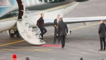 Pas takimit me Sekretarin e NATO-s, Mette Frederiksen mbërrin në Groenlandë