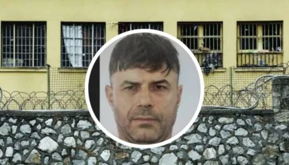 Pazare droge? Një shqiptar dyshohet se porositi vrasjen e Jani Aliajt në burgun grek