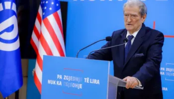 PD “kujton” 8 janarin/ Katër vjet pas përleshjes në seli, tryeza e Berishës në prag dështimi