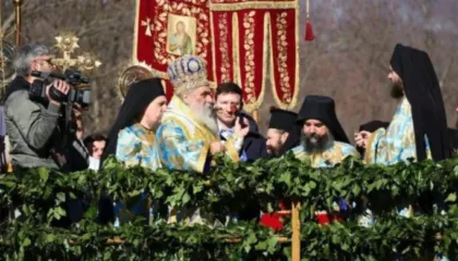 Për herë të parë në një shekull, Liturgjia dhe bekimi i ujit bëhen në gjuhën shqipe në Maqedoninë e Veriut