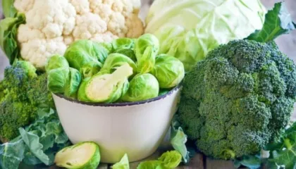 Përfitimet që merrni kur shtoni jeshillëqet në dietën tuaj ushqimore