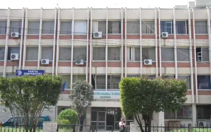 Performancë e dobët, shkarkohet drejtoresha e Tatimeve në Durrës