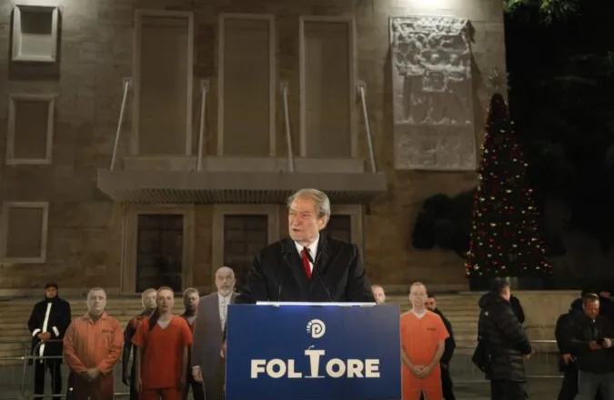 Përfundon foltorja e PD/ “Rama si Maduro..” Berisha: Ja ku janë “forcat tona delta”, priti se do të të vijnë në Surrel!