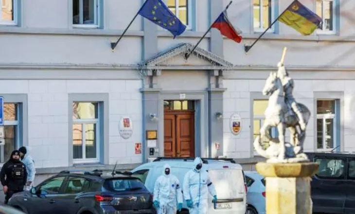 Përgjaken ambientet e bashkisë Chribska/ Një person plagos 6 persona dhe i jep fund jetës