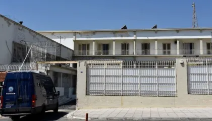 Përgjaket burgu/ I burgosuri  vret shqiptarin pas një sherri (Detaje)