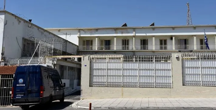 Përgjaket burgu/ I burgosuri  vret shqiptarin pas një sherri (Detaje)