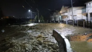 Përmbytje masive në Kosovë/ Shpallet gjendje e jashtëzakonshme në dy komuna, shtyhet procesi mësimor