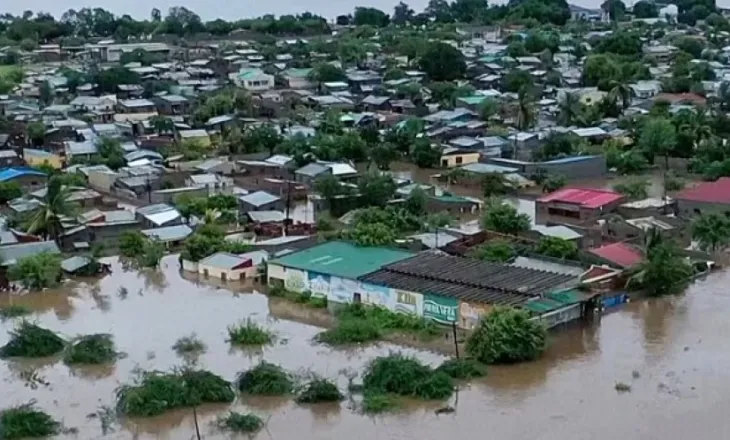 Përmbytje vdekjeprurëse në Afrikën Jugore, mbi 100 viktima