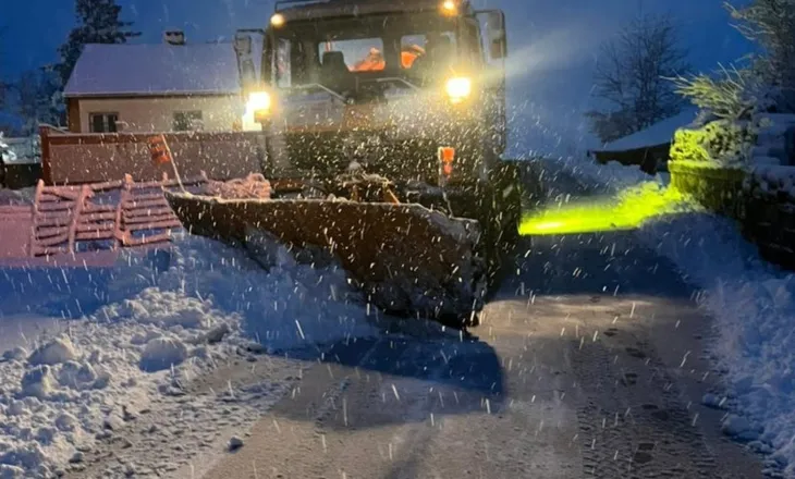 Përmbytjet dhe reshjet e borës, gjysma e Shqipërisë në rrezik, ku janë vatrat më kritike