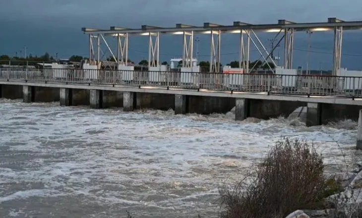Përmbytjet në Durrës/ Prokuroria heton ndërtimin e hidrovorit të ri në Porto Romano