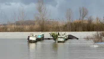 Përmbytjet në Kurbin, sistemi kullues ende me probleme/ Kapaciteti i hidrovorit nuk e përballon nivelin e prurjeve