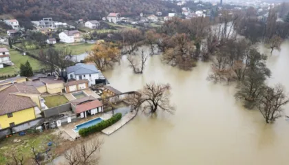 Përmbytjet nga përkeqësimi i motit në vend/ Ministria e Mbrojtjes: Shkodra, një nga zonat më të prekura