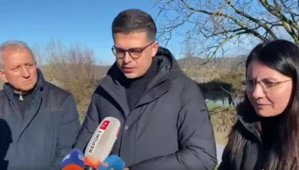 Përmbytjet, Vengu në Thanasaj të Lushnjës: Shqetësim, tokat bujqësore. Kemi evakuuar disa stane