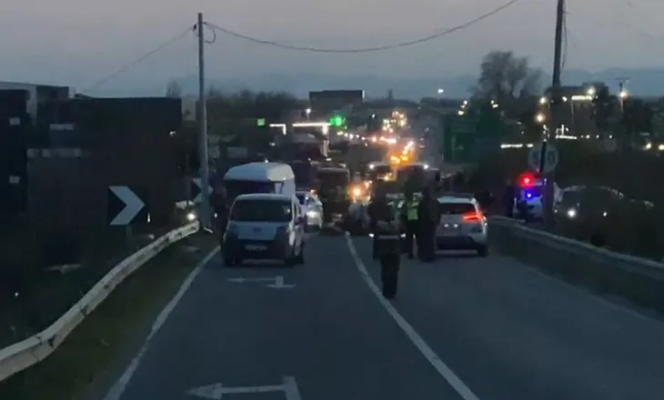 Përplasen dy makina në Milot, katër të plagosur dërgohen në spitalin e Lezhës