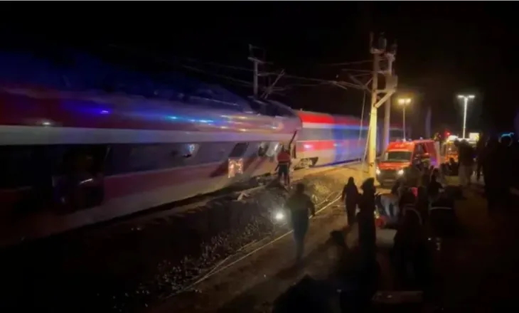 Përplasen trenat e shpejtësisë së lartë në Spanjë, 39 viktima