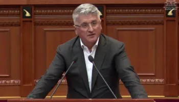 Përplasjet në Konferencën e Kryetarëve, Gjekmarkaj: Do na keni përballë në Kuvend dhe në sheshe, mos guxoni t’i tregoni vendin opozitës