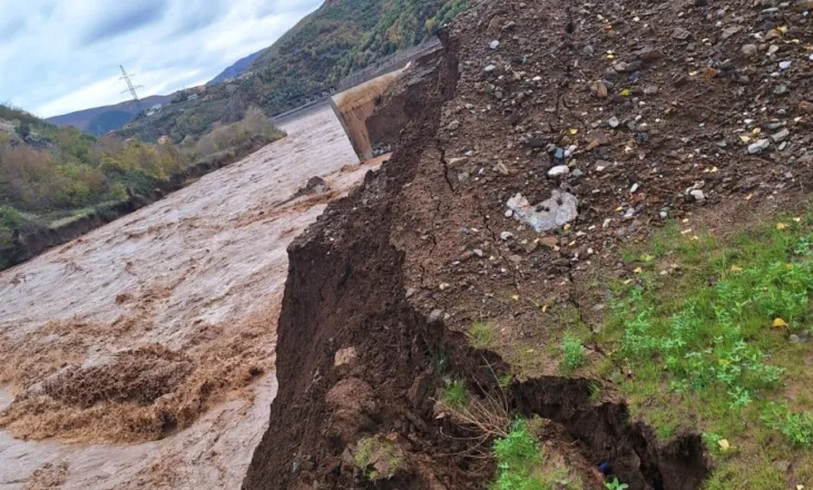 Përroi i Zaranikës dhe i Paprit prurje mbi mesatare, rrezik për përmbytje në qarkun Elbasan