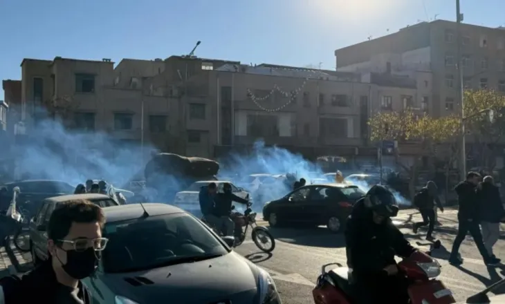 Përshkallëzimi i tensioneve Teheran-Uashington/ Ministri i Jashtëm iranian: Deklarata e Trump, e rrezikshme! Forcat e armatosura janë gati për…