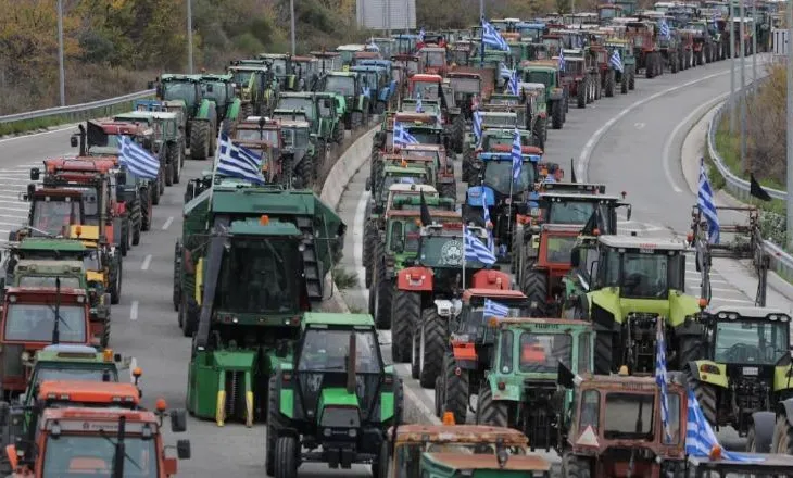 Përshkallëzon protesta e fermerëve në Greqi, pritet të bllokohet për rreth 3 orë aksi rrugor Kakavijë–Janinë
