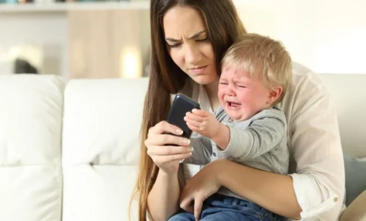 Pesë shenja që grupi juaj i mamave është bërë toksik