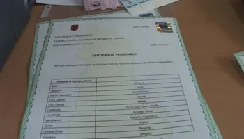 Petro Luarasi “ngel” në bukurshkrim