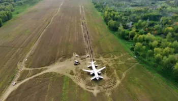 Piloti që shpëtoi 167 persona pas uljes emergjente përballet me padinë 1.3 milionë dollarë