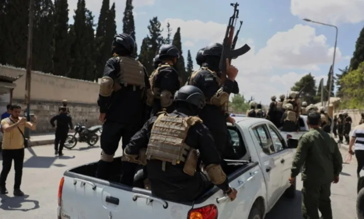 Planet e SHBA-së për zhvendosjen e xhihadistëve nga burgjet siriane, 1 mijë të burgosur priten të mbërrijnë në Irak