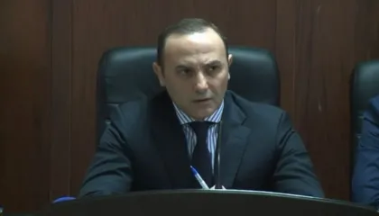 “Po na cënohet siguria”, Nënkryetari i gjykatës së Tiranës: Nuk kemi buxhet, na ka mbështetur AAPSK me pajisje