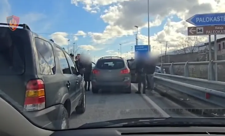 Po transportonin 34 kg kanabis, arrestohen 2 persona në Gjirokastër