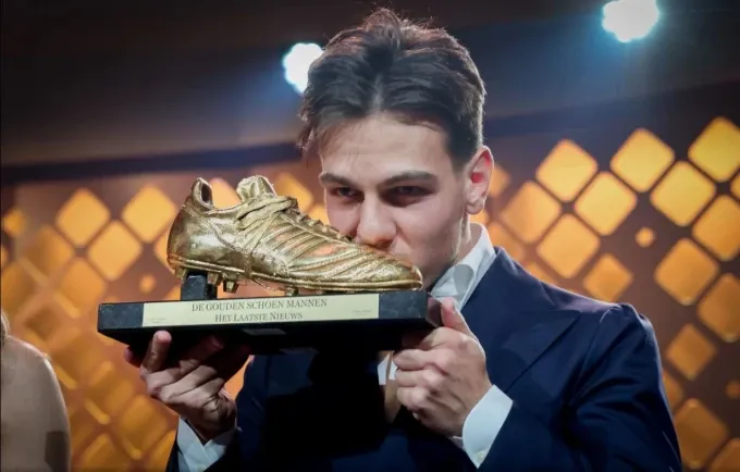 Po zhgënjen te Milani, por Ardon Jashari shpallet lojtari më i mirë i Belgjikës për vitin 2025