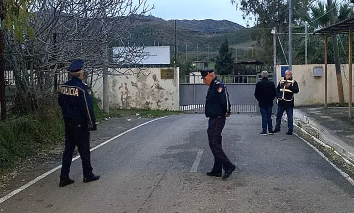 Polici ‘shitës ambulant’, furnizonte të burgosurit e Elbasanit me drogë, arrestohet