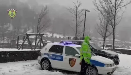 Policia e Shtetit u bën apel drejtuesve të automjeteve dhe motomjeteve që të tregojnë kujdes maksimal gjatë qarkullimit