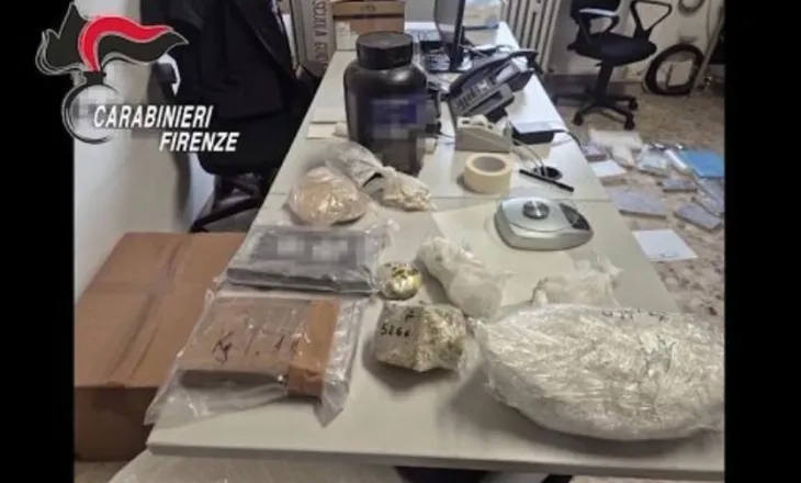 Policia italiane zbulon rafinerinë e drogës në Itali, e pëson keq 54-vjeçari shqiptar