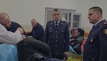 Policia publikon videon: 11 efektivë policie të plagosur nga molotovët