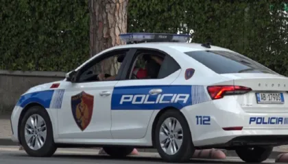 Policia zbulon lokale me drogë dhe poker ilegal, 4 persona në pranga