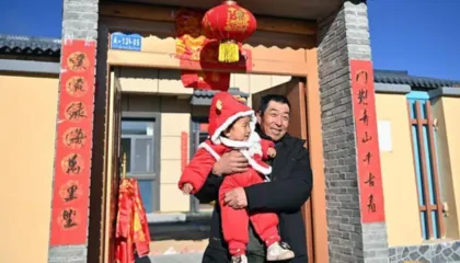 Popullsia e Kinës bie për të katërtin vit radhazi, lindjet në nivel rekord të ulët