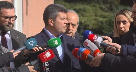 Pranohen kushtet e Lapajt/ PD dhe aleatët gati të ulen në tryezë me partitë e tjera opozitare