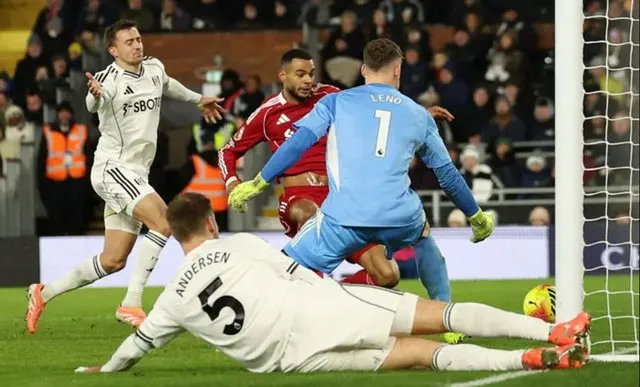 Premier League/ Liverpool e pëson në fund, ndalet Tottenham