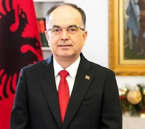 Presidenti dekreton ligjin për rivlerësimin e pasurive të paluajtshme. Do të paguani 5 %…