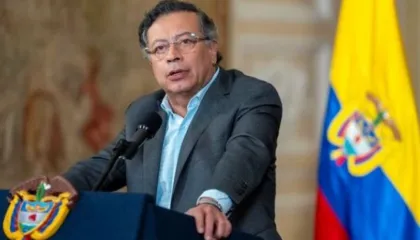 Presidenti i Kolumbisë i përgjigjet Trump: Nëse sulmohemi, do të rrëmbej armët