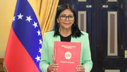 Presidentja e përkohshme e Venezuelës flet për “marrëveshje me opozitën”