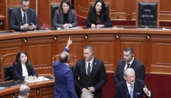 Prezenca e Ballukut nxit tensione/ Berisha shpërthen ndaj Ramës: Mos provoko qytetarët